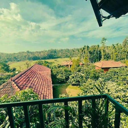 Agastya Lake View Coorg 마디케리 외부 사진
